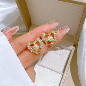 CONJUNTO CORAÇÕES E PÉROLAS BANHADO EM OURO 18K - CONJ183