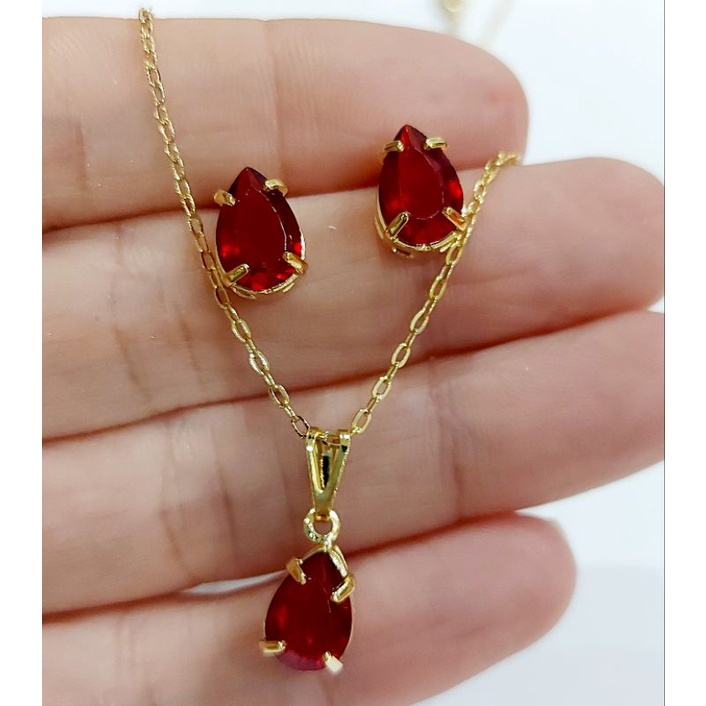 CONJUNTO PEDRAS VERMELHO BANHADO EM OURO 18K - CONJ805 - Menina Elegante