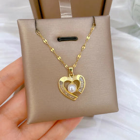 CONJUNTO CORAÇÕES E PÉROLAS BANHADO EM OURO 18K - CONJ183