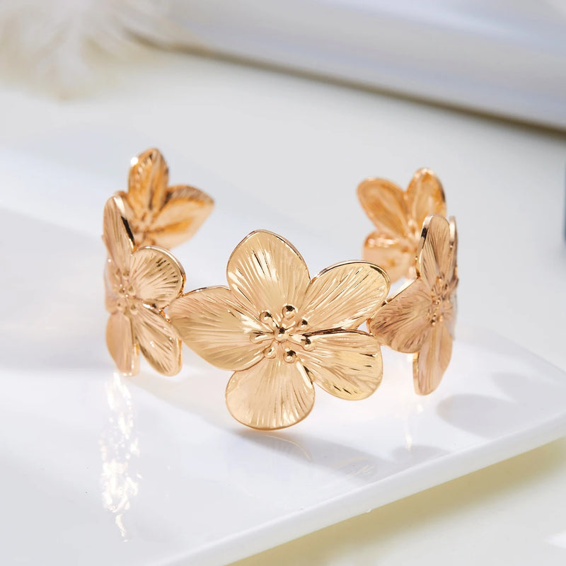 PULSEIRA FLORES BANHADA EM OURO 18K - PLSI034