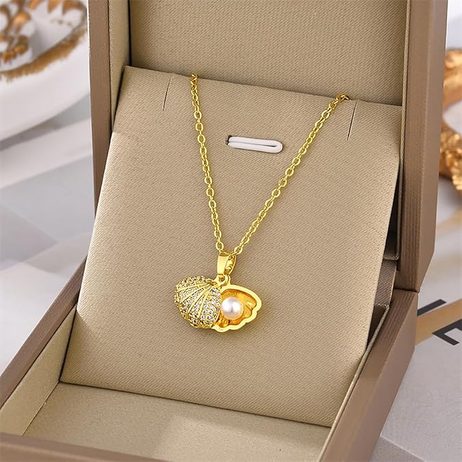 GARGANTILHA CONCHA CRAVEJADA BANHADA EM OURO 18K - GARGSI013 - Menina Elegante