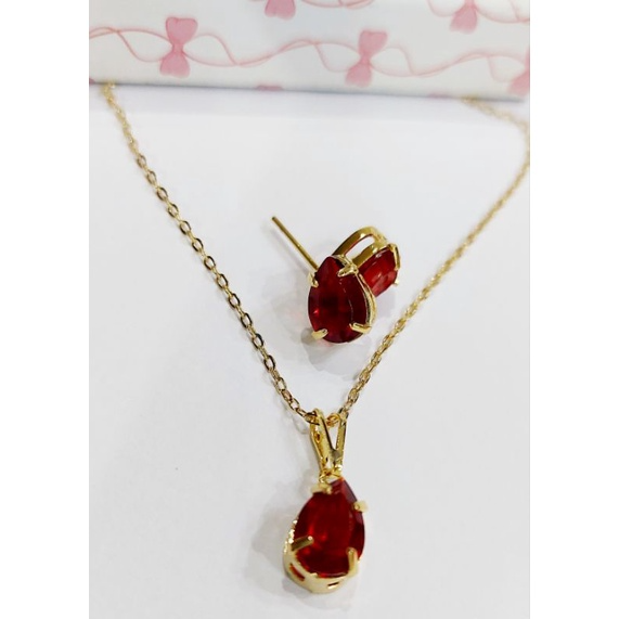 CONJUNTO PEDRAS VERMELHO BANHADO EM OURO 18K - CONJ805 - Menina Elegante