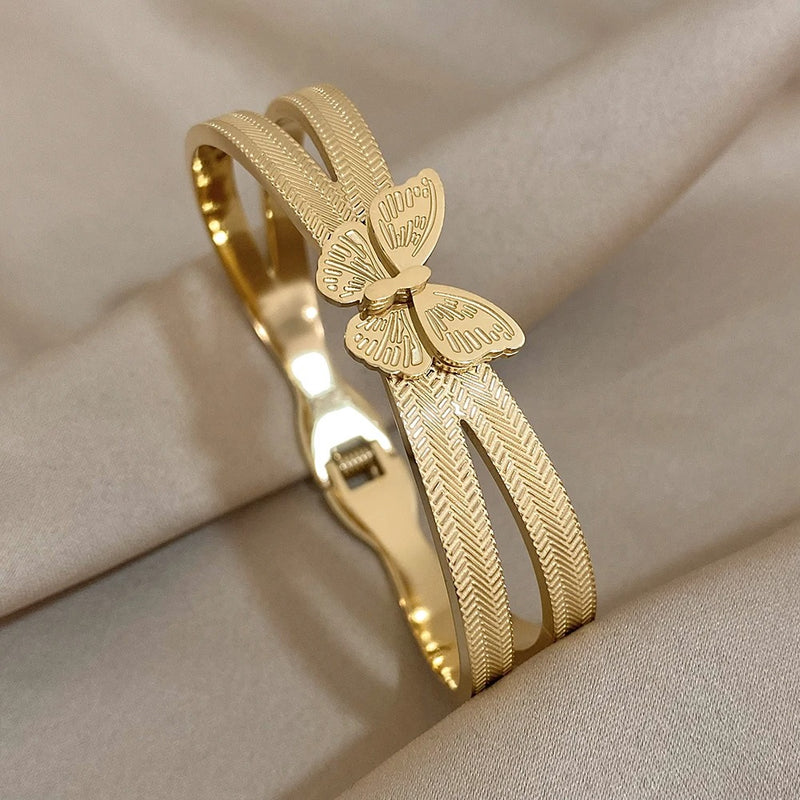 PULSEIRA BRACELETE BORBOLETA BANHADA EM OURO 18K - PLSI028