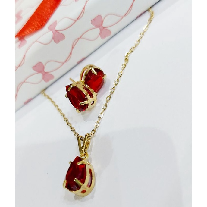 CONJUNTO PEDRAS VERMELHO BANHADO EM OURO 18K - CONJ805 - Menina Elegante