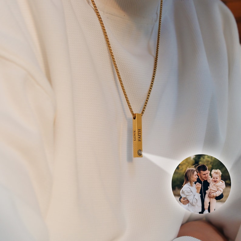 PENDANT™️ | COLAR PERSONALIZADO COM FOTO E GRAVAÇÃO ATÉ 4 LADOS