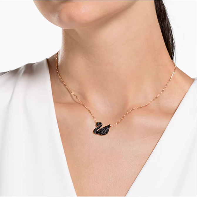 GARGANTILHA CISNE NEGRO BANHADA EM OURO 18K - GARGSI134 - Menina Elegante